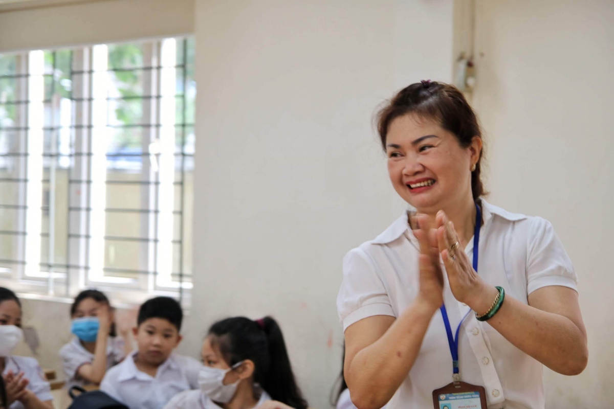 Địa phương "tung chiêu" lương trăm triệu, vào thẳng biên chế để hút giáo viên