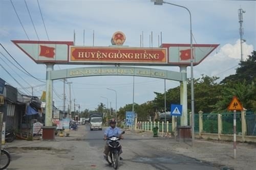 5 cán bộ xã ở huyện Giồng Riềng (Kiên Giang) bị Công an Tiền Giang bắt tạm giam