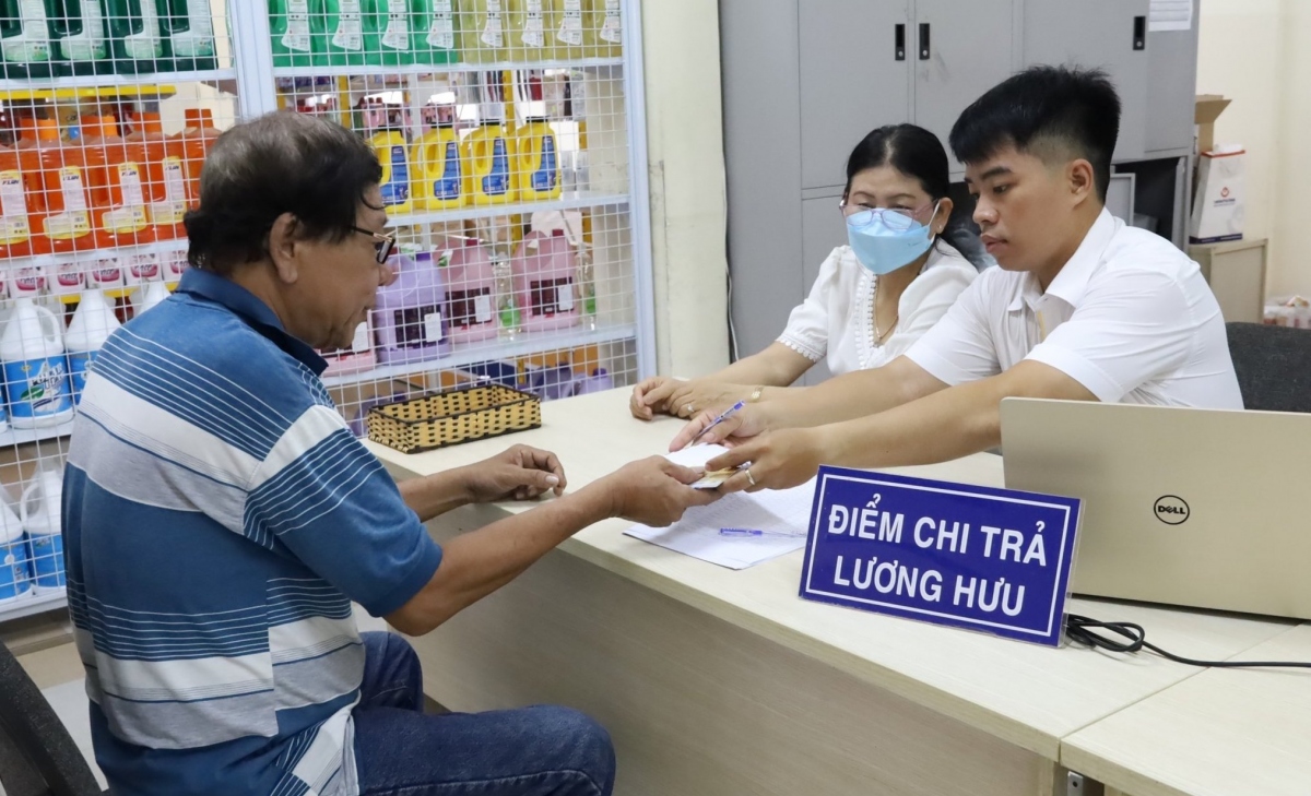 BHXH Việt Nam đã thực hiện chi trả lương hưu, trợ cấp BHXH