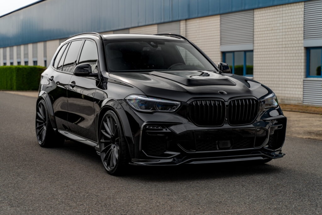 Ảnh chi tiết BMW X5 PHEV độ Prior Design đầy ấn tượng