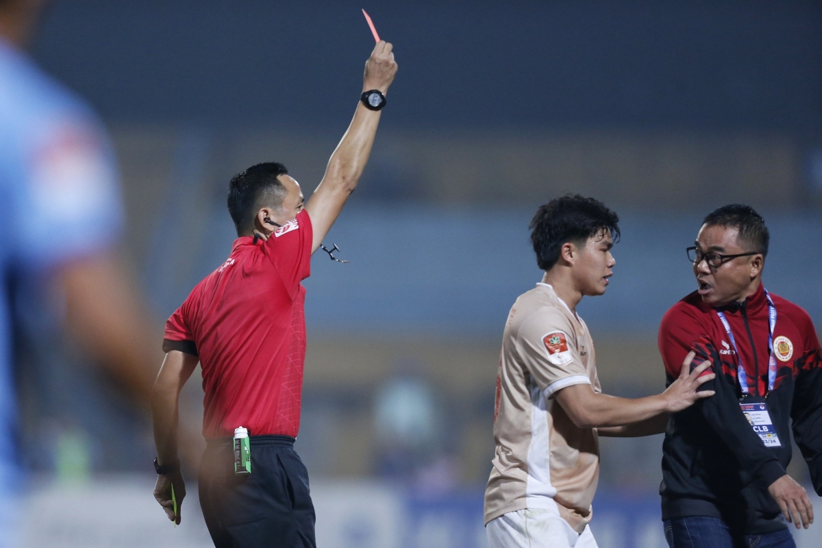 CAHN 3-0 Bình Dương: "Cò" Đại làm lu mờ HLV Park Hang Seo