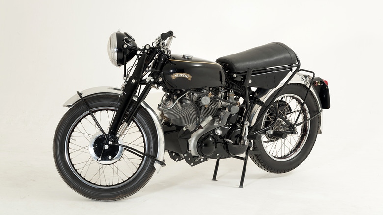 1950-vincent-black-shadow-1693245498.jpg