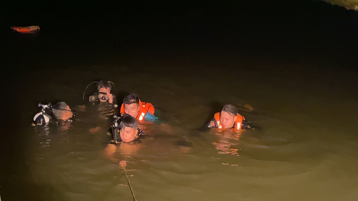 Lật thuyền trên sông Bé (Bình Phước), ba người tử vong