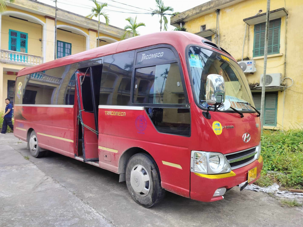 Vụ bé 5 tuổi bị bỏ quên trên xe: Hoàn cảnh gia đình cháu bé tương đối khó khăn