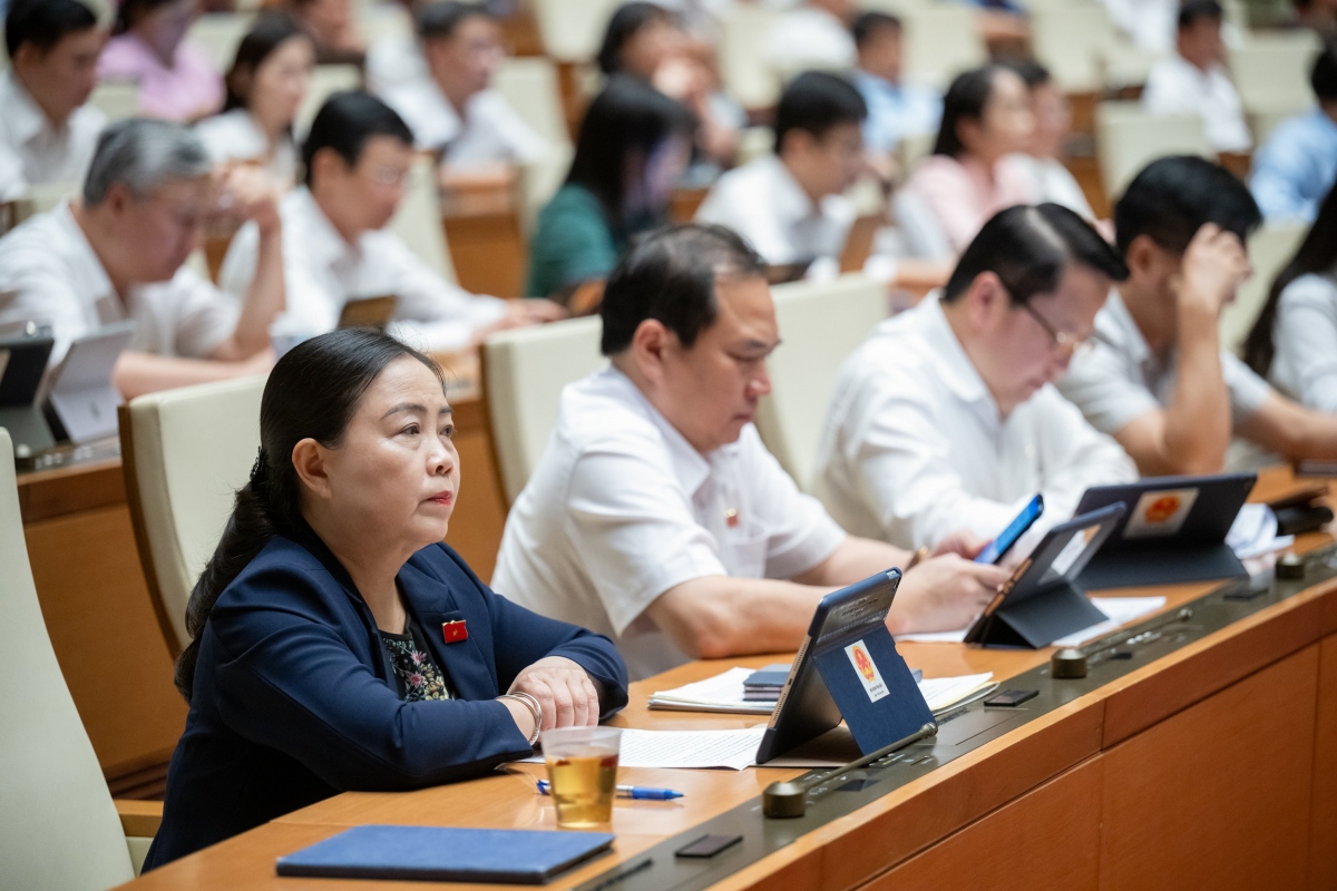 Phó Thủ tướng Lê Minh Khái: Sẽ tiếp tục miễn, giảm thuế, phí, lệ phí, tiền sử dụng đất