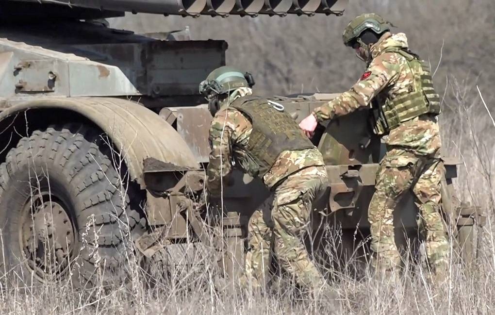 Nga cắt đứt tuyến tiếp tế cho lực lượng Ukraine ở Volchansk