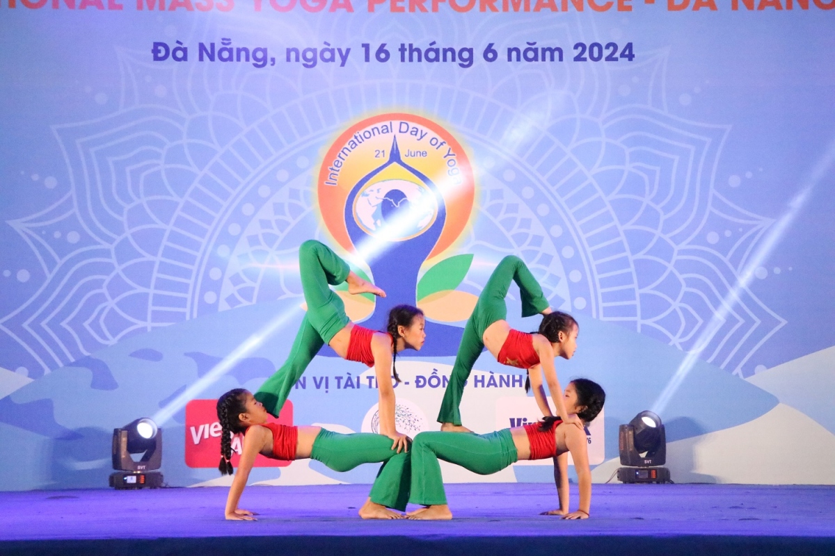 Hơn 1.500 người đồng diễn Yoga quốc tế - Đà Nẵng 2024