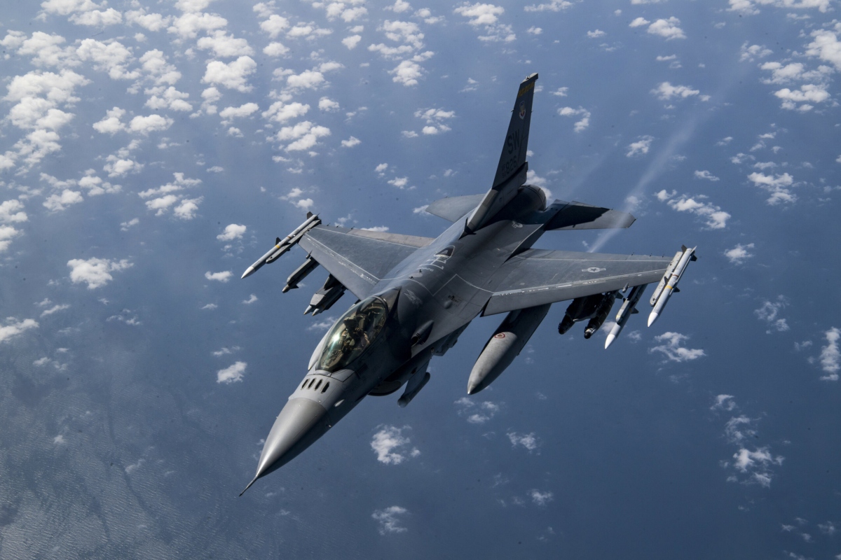 Tiêm kích F-16 vẫn vắng bóng trên bầu trời Ukraine trước thềm hội nghị NATO 2024