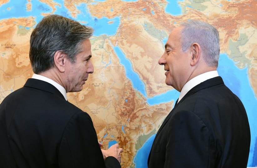 Ngoại trưởng Mỹ đến Trung Đông hối thúc ngừng bắn, Israel vẫn tiến quân