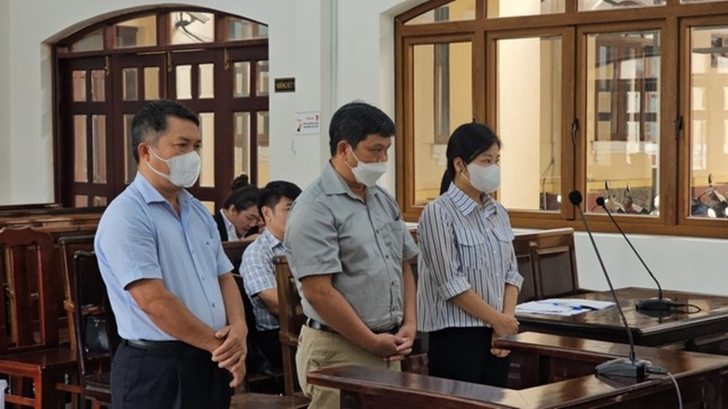 Sai phạm tại Công ty Phú Việt Tín: Đổi tội danh các bị cáo, cho hưởng án treo