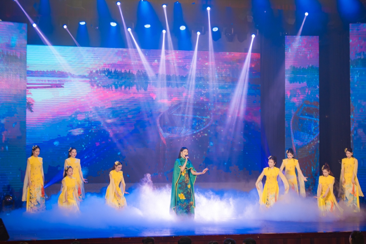 Chung kết trình diễn và trao giải cuộc thi Tài năng âm nhạc Việt năm 2024