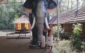 Ấn Độ dùng voi robot thay voi thật trong các nghi lễ tôn giáo