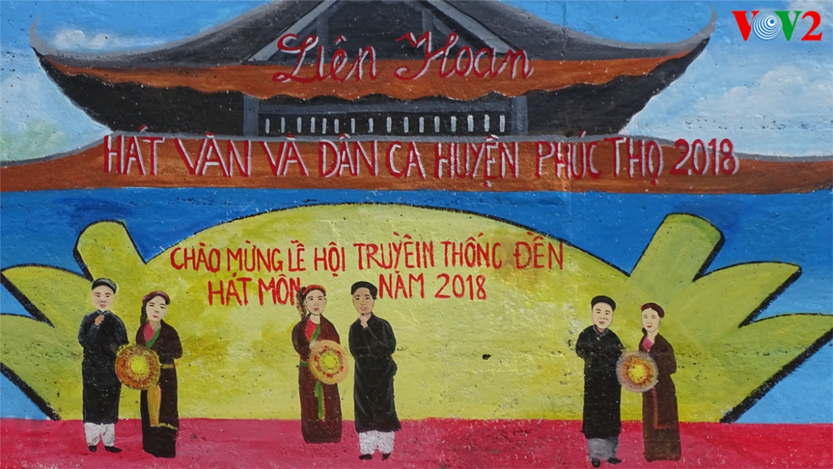 Con đường bích họa đa sắc màu tại Hà Nội