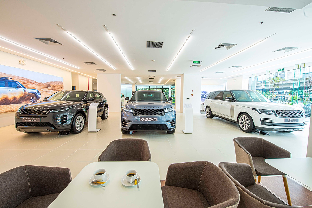 Jaguar Land Rover có showroom đầu tiên tại Hà Nội