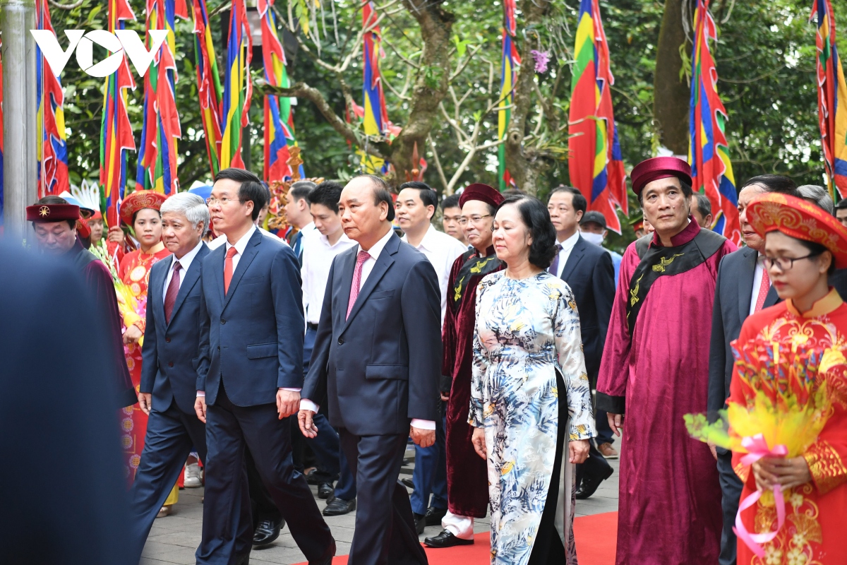 Lãnh đạo Đảng, Nhà nước dâng hương tưởng niệm các vua Hùng