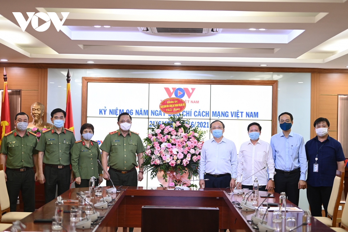 Công an Hà Nội chúc mừng VOV nhân kỷ niệm Ngày Báo chí cách mạng Việt Nam