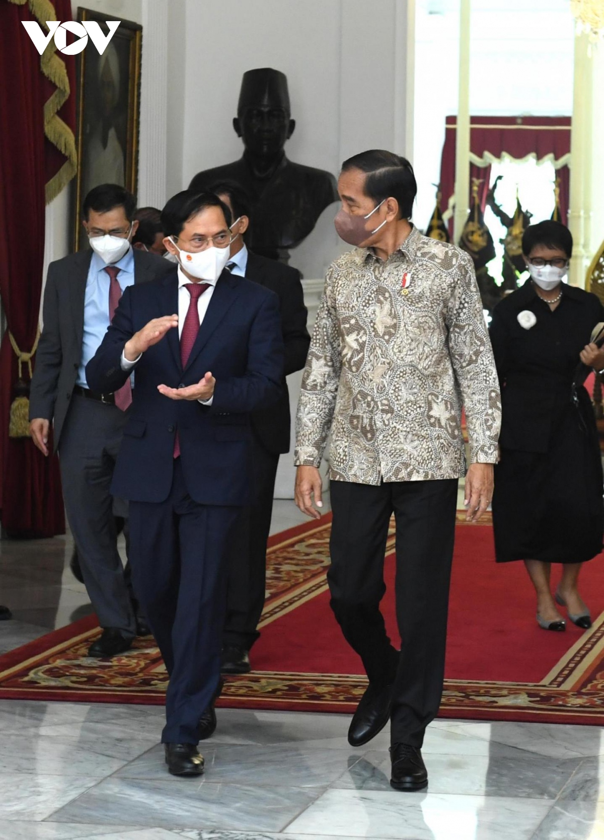 Bộ trưởng Ngoại giao Bùi Thanh Sơn tiếp kiến Tổng thống Indonesia Joko Widodo