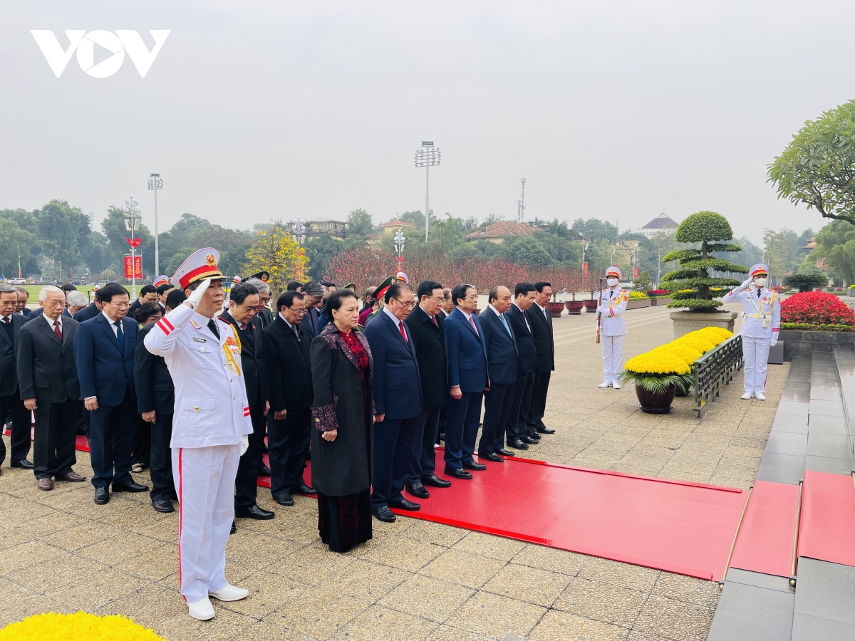 Lãnh đạo Đảng, Nhà nước vào Lăng viếng Chủ tịch Hồ Chí Minh