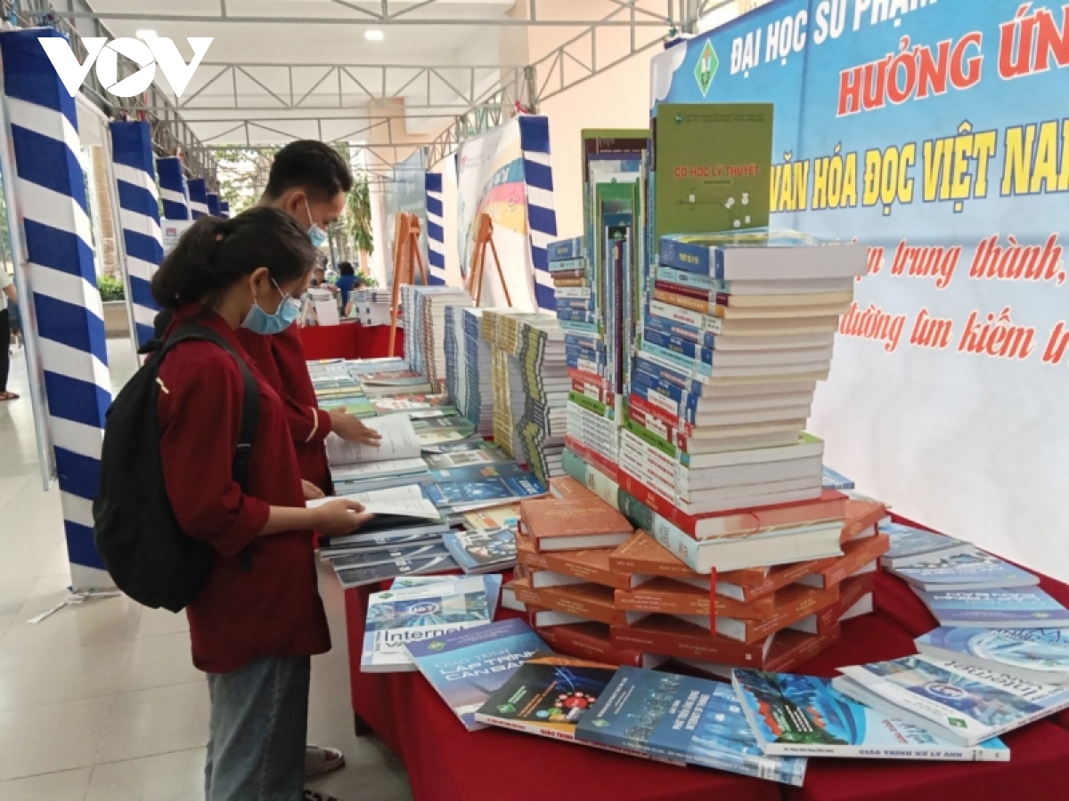 Vĩnh Long tổ chức Ngày Sách và Văn hóa đọc Việt Nam