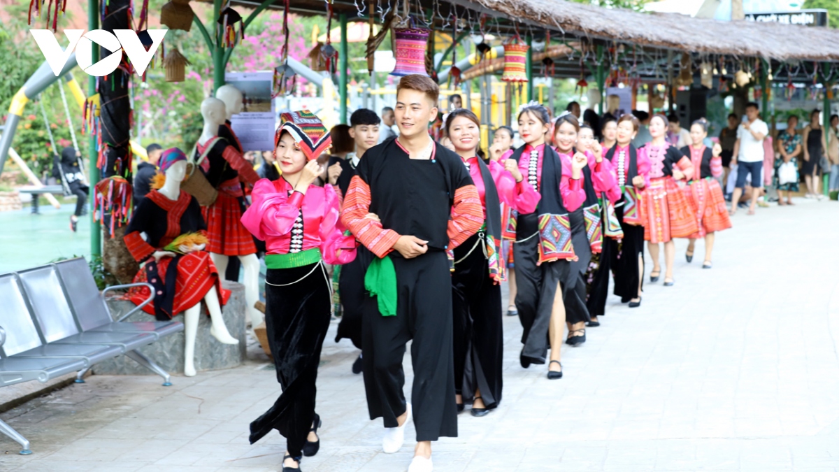 “Điểm đến thiên nhiên hàng đầu thế giới” thu hơn 123 tỷ đồng dịp nghỉ lễ