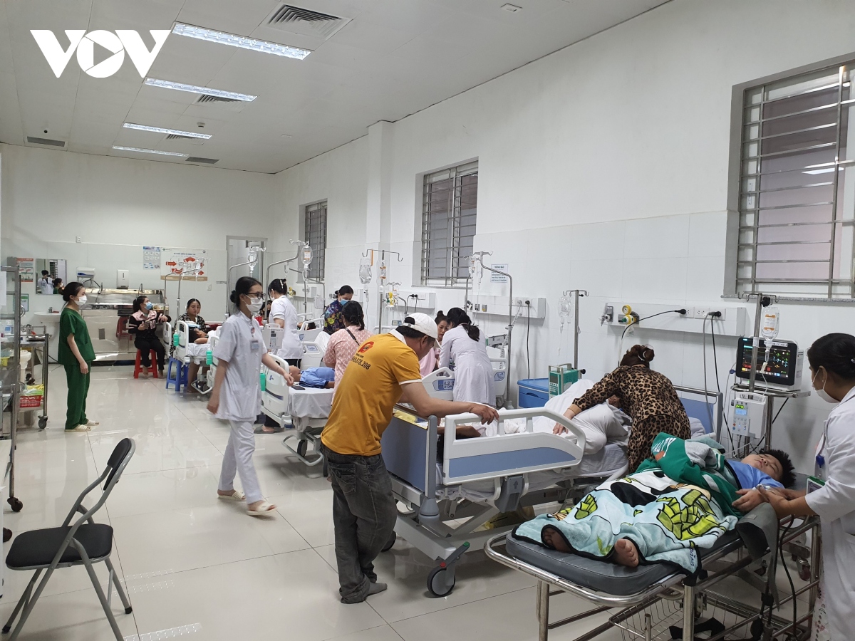 Kiên Giang: Số lượng học sinh bị ngộ độc tập thể tăng lên gần 80 em