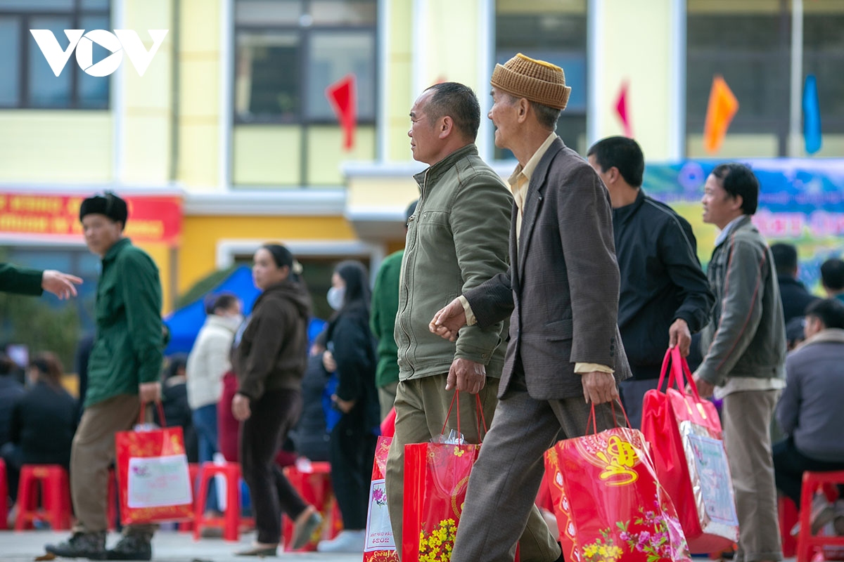 Xuân biên phòng ấm lòng dân bản