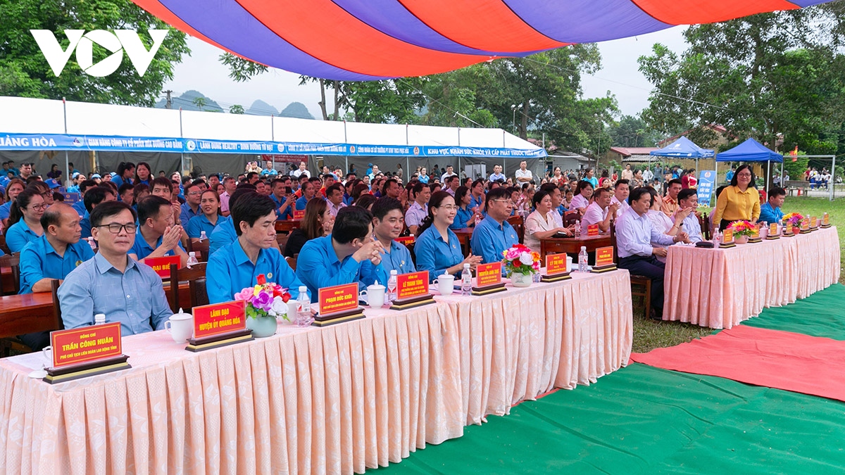 Tưng bừng ngày hội công nhân nơi vùng cao biên giới