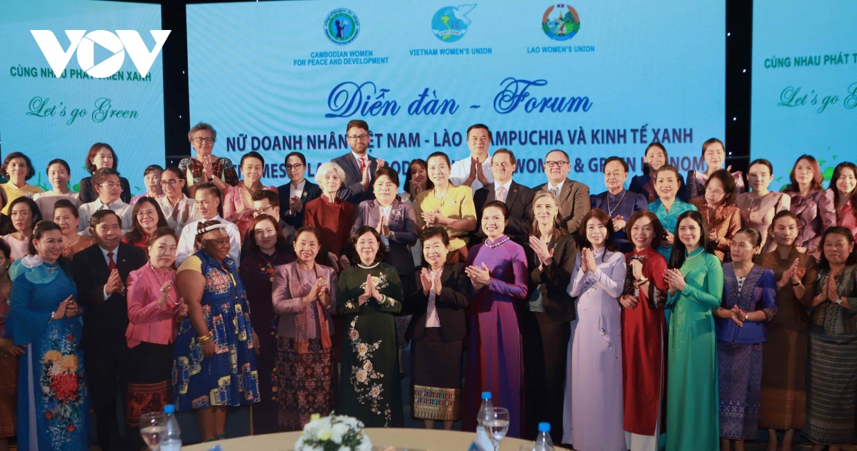 Trưởng Ban Dân vận TW dự Diễn đàn nữ doanh nhân Việt Nam - Lào - Campuchia