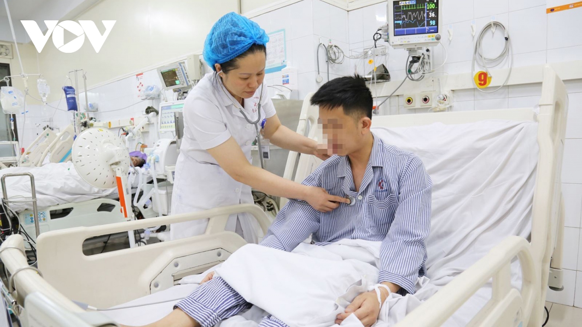 Quảng Ninh: Cứu sống ngoạn mục bệnh nhân ngừng tim 50 phút